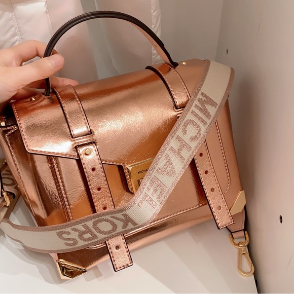 Michael Kors Manhattan Medium Satchel - Picture 3 of 7